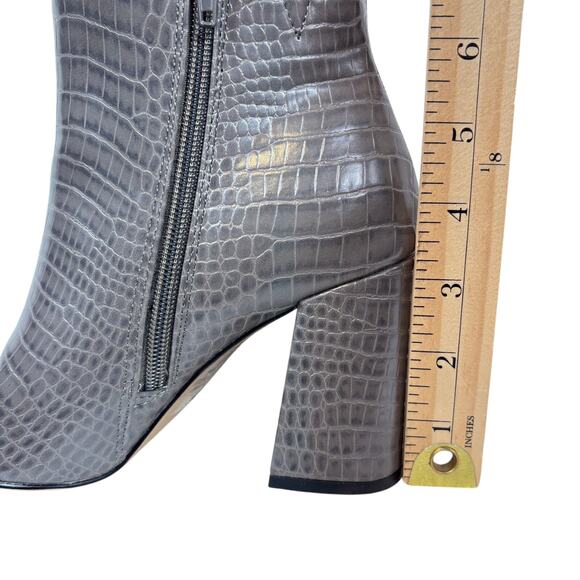 Express Size 6 Gray Croc Embossed Ankle Boots Block Heel Pointed Toe Zipper - Picture 10 of 10